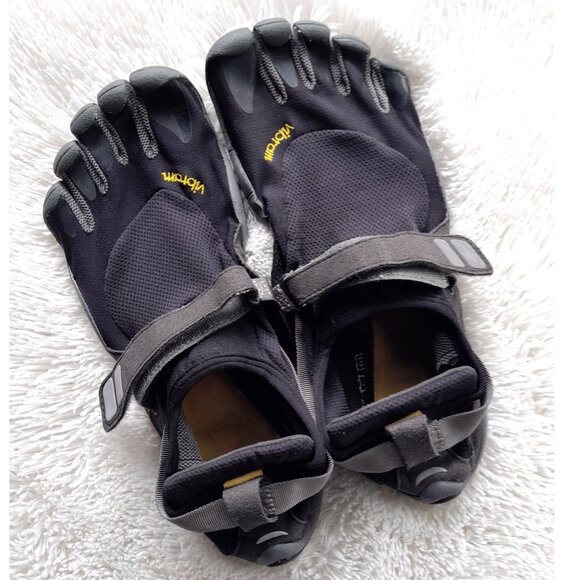 Vibram Other - men's black grey Vibram 5 fingers size 46 (11.5-12)